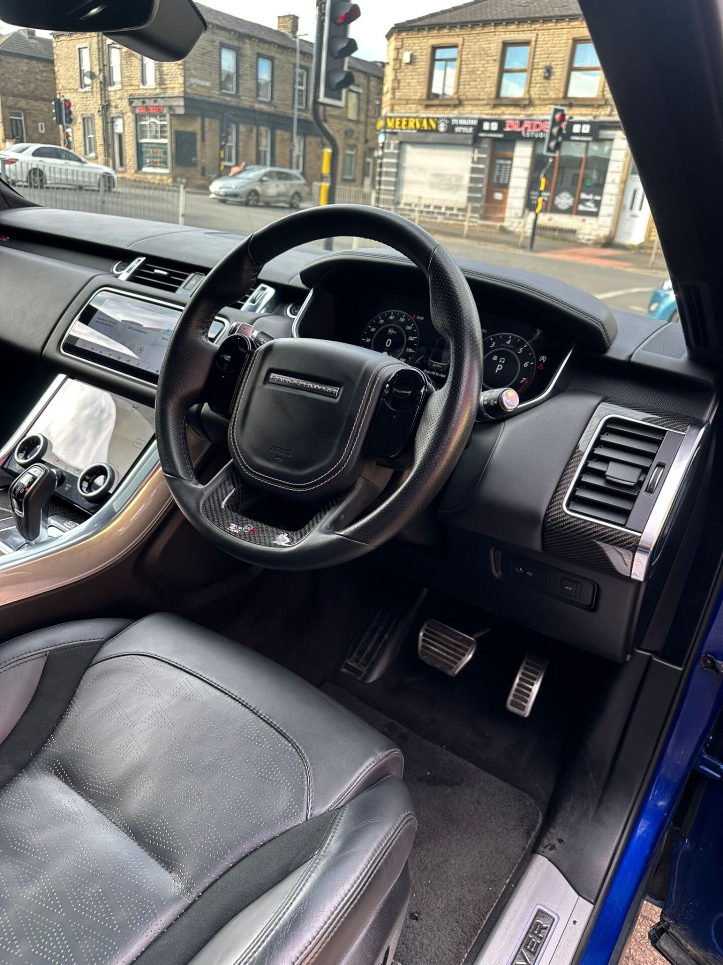 Range Rover SVR — view 17