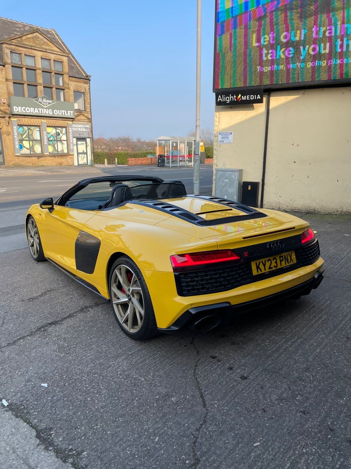 Audi R8 Spyder — view 3