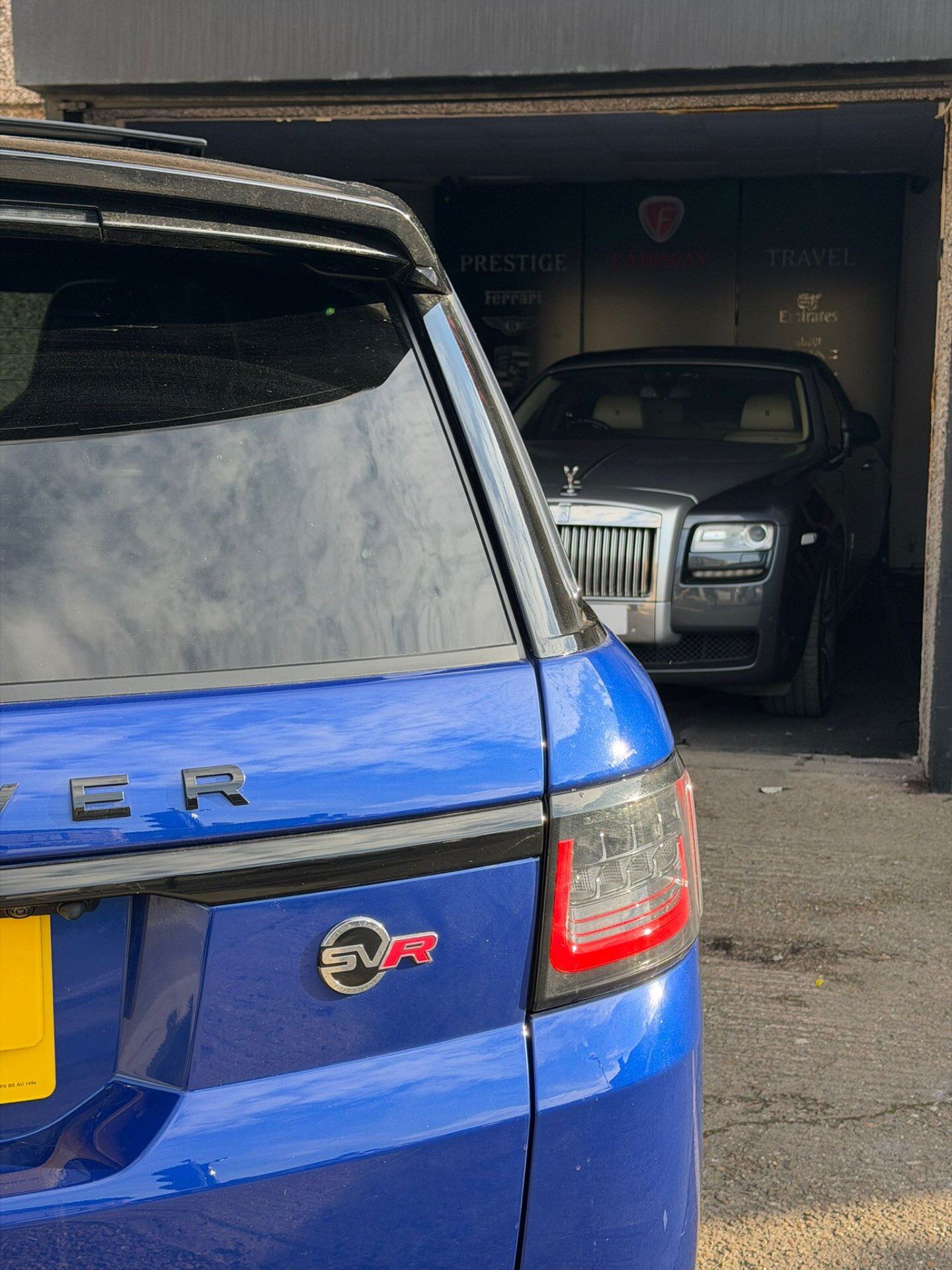Range Rover SVR — view 11