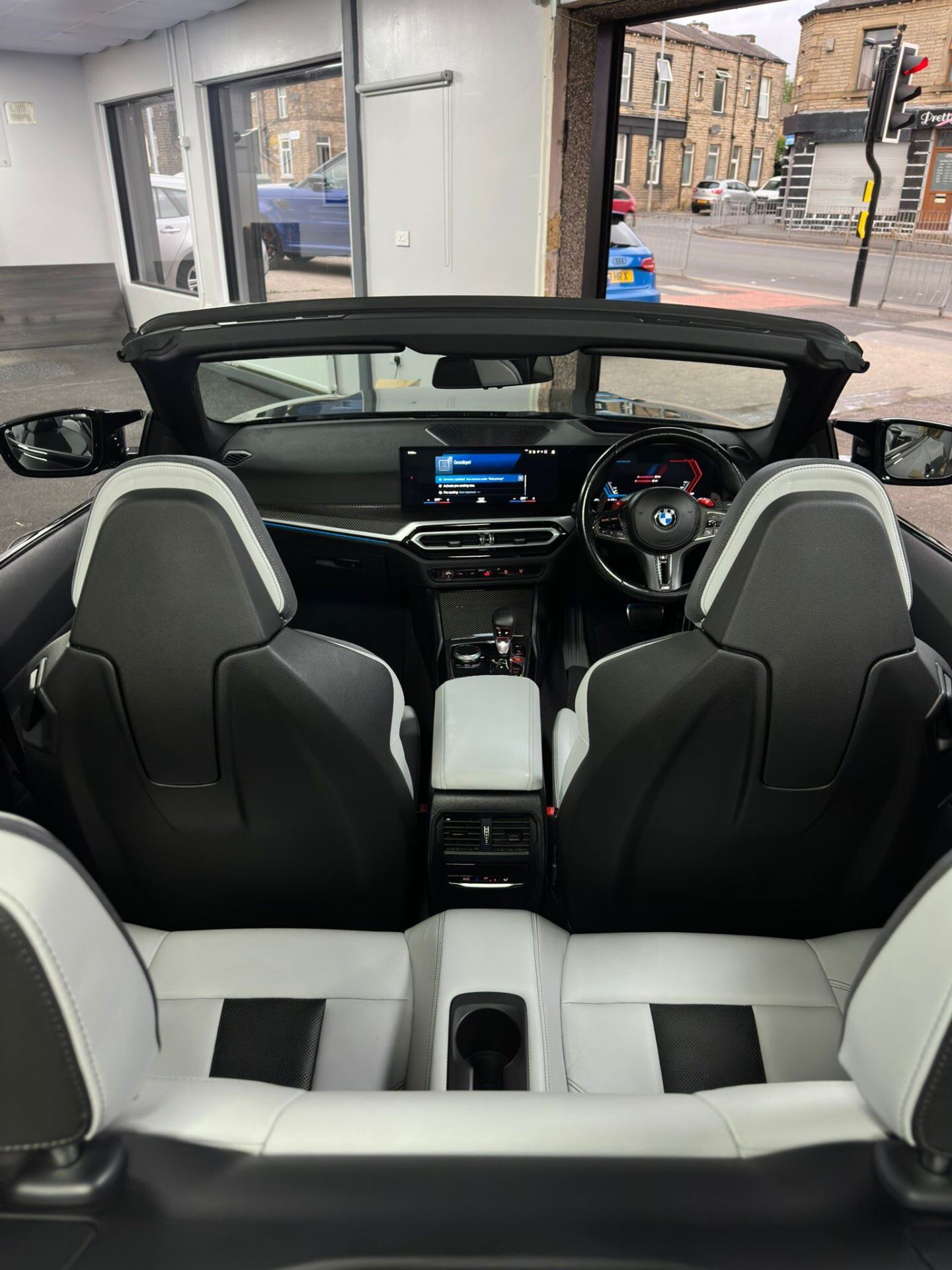 BMW M4 Competition — view 23